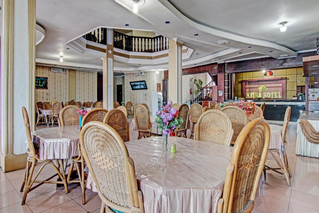Oyo 92551 Netra Hotel Ujunbatu Екстериор снимка