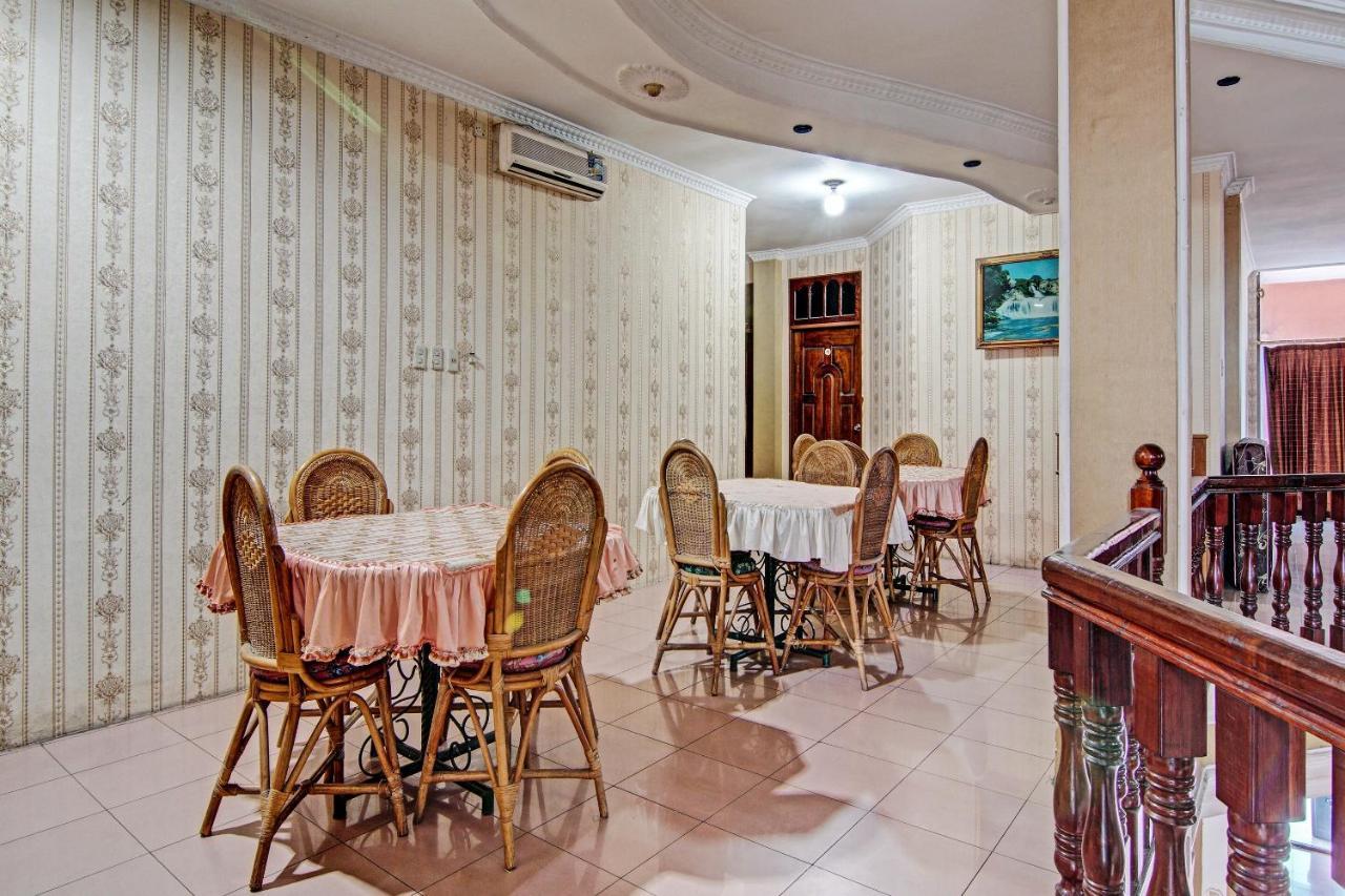 Oyo 92551 Netra Hotel Ujunbatu Екстериор снимка